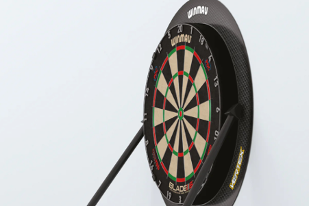 How to use a dartboard stand